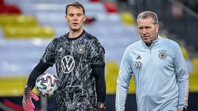 曼城门将 曼城门将